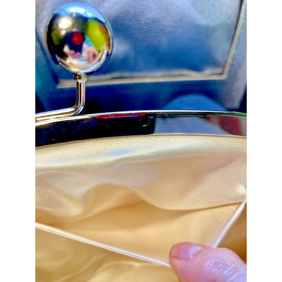 Women Rose Evening Cross-body Handbag Metal Top-handle Chain Strap 6" x9" - Picture 6 of 9